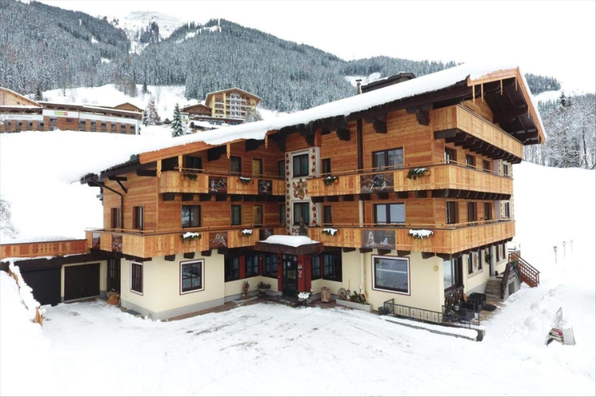 Ski In Ski Out Hotel Unterellmau Заалбах-Хинтерглем Екстериор снимка