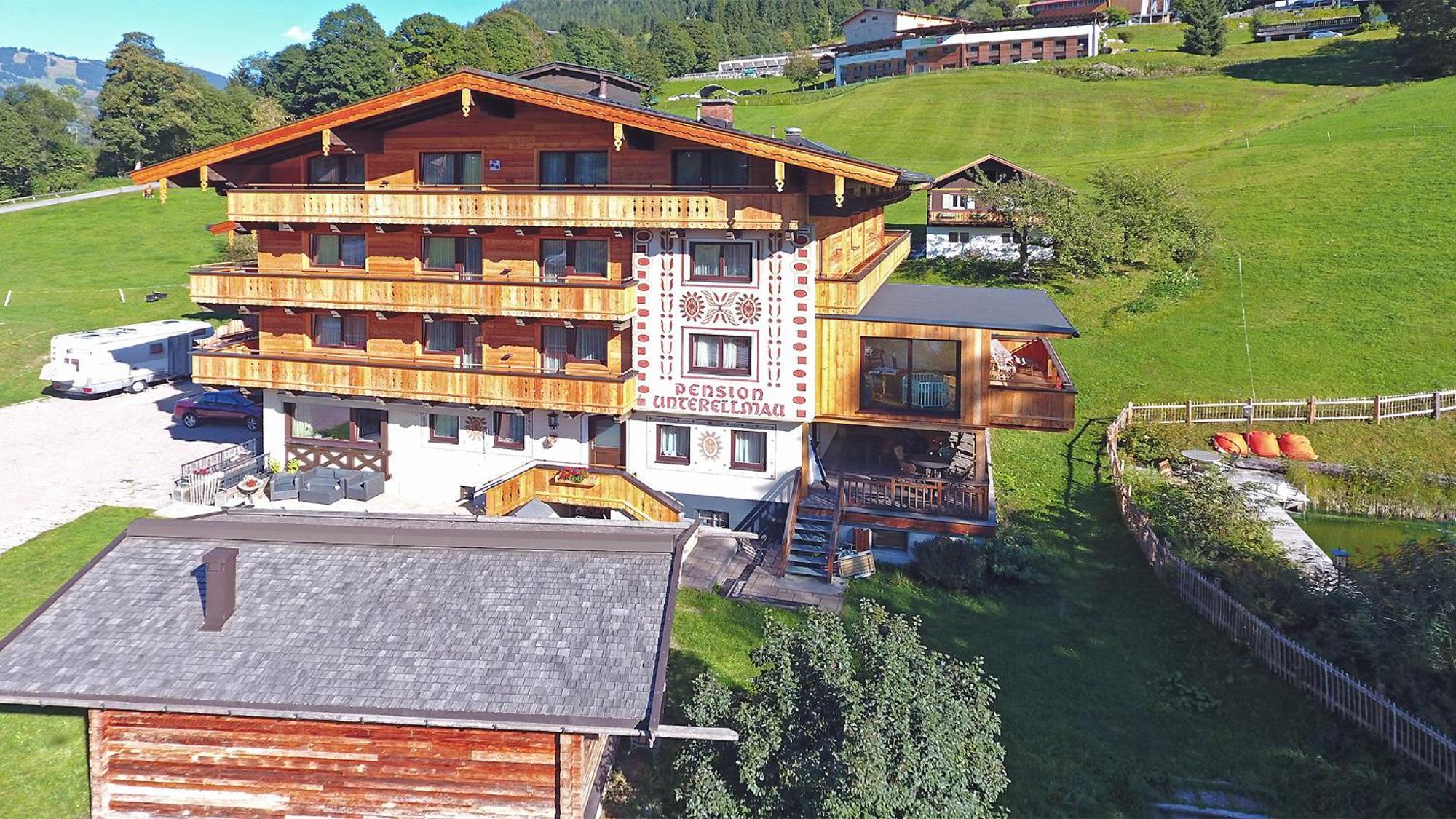 Ski In Ski Out Hotel Unterellmau Заалбах-Хинтерглем Екстериор снимка