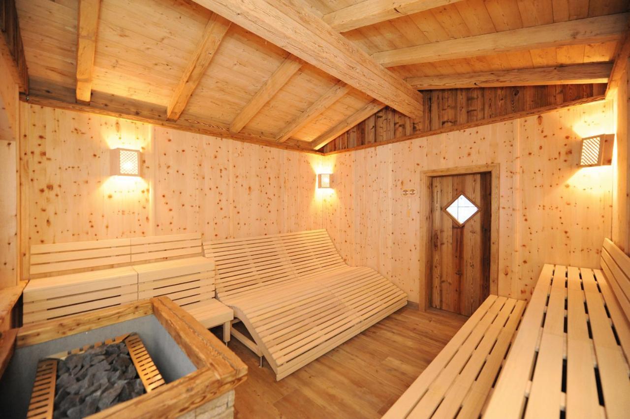 Ski In Ski Out Hotel Unterellmau Заалбах-Хинтерглем Екстериор снимка