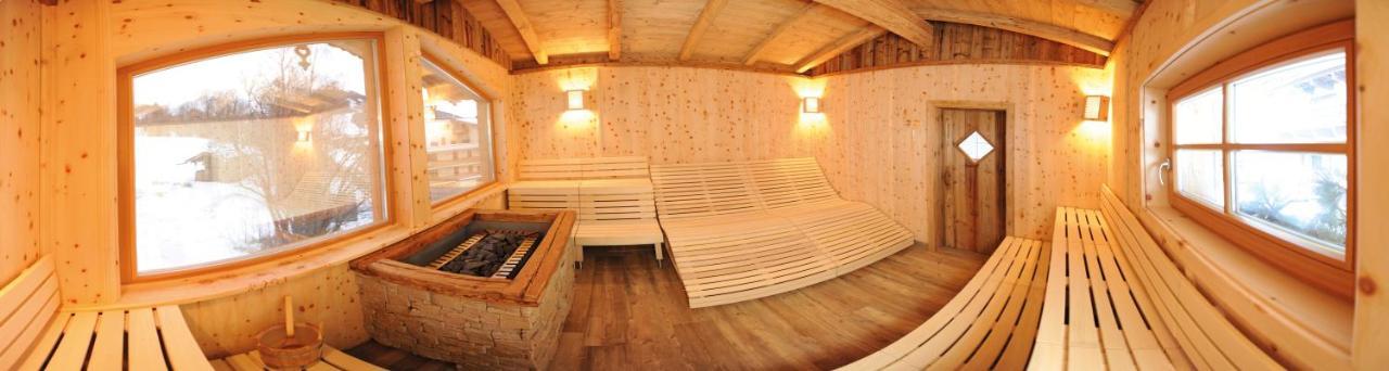 Ski In Ski Out Hotel Unterellmau Заалбах-Хинтерглем Екстериор снимка