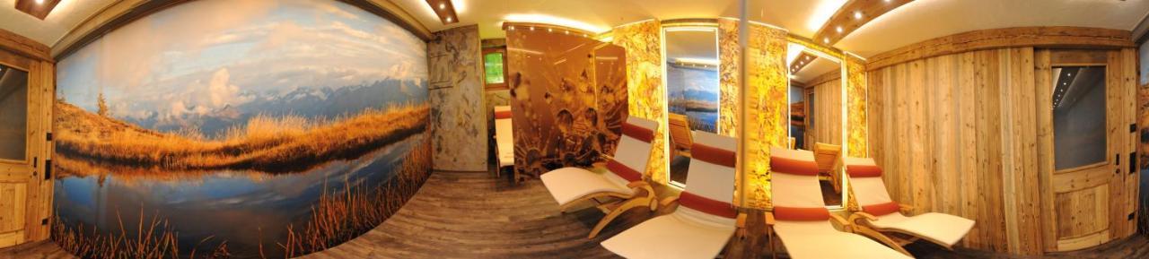 Ski In Ski Out Hotel Unterellmau Заалбах-Хинтерглем Екстериор снимка