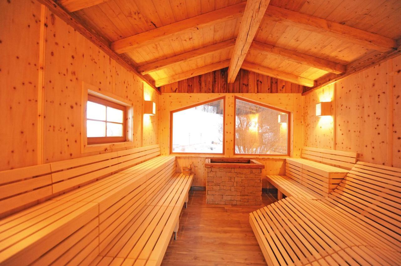 Ski In Ski Out Hotel Unterellmau Заалбах-Хинтерглем Екстериор снимка